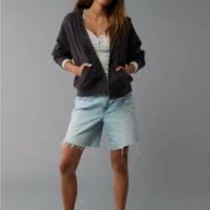 203. Preloved American Eagle Outfitters Black Zip Up Hoodie In Size Large